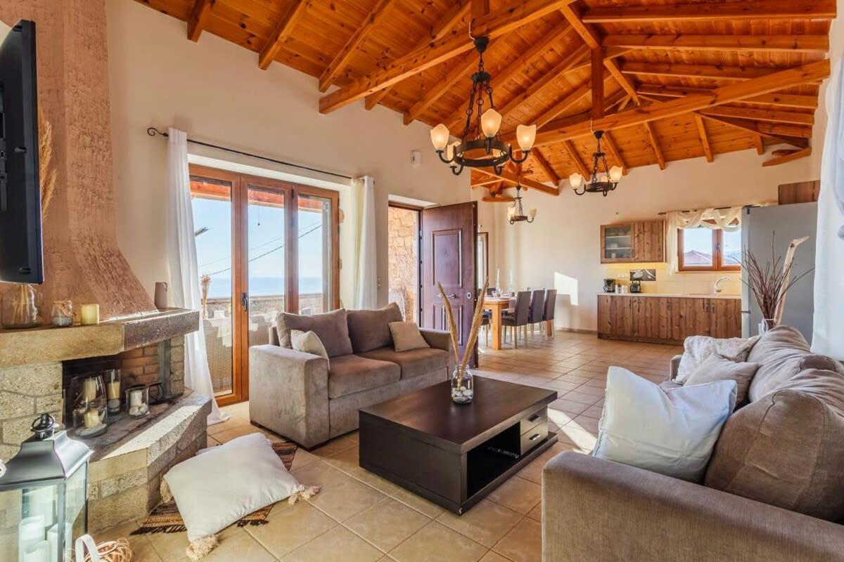 Mani Panoramic Seaviews - Luxury Summer Haven Leuktron Buitenkant foto